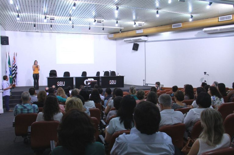 Apresentação Repositório e Portal de Periódicos